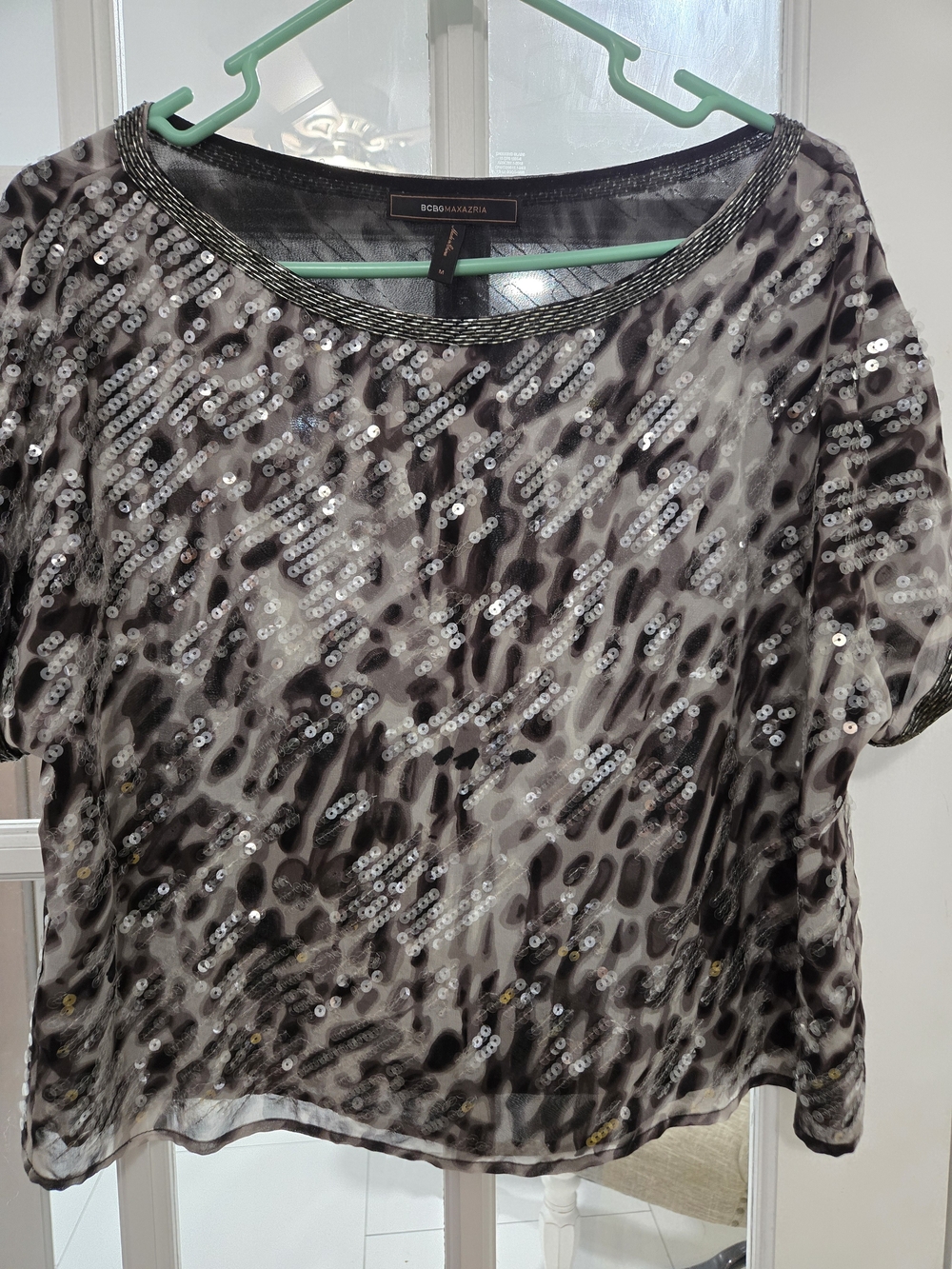 BCBGMaxAzria Silver Gray Sequin Animal-Print Short Sleeve Blouse